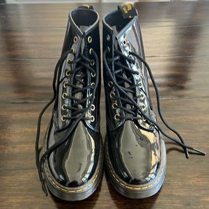 Dr Marten boots, worn once. Excellent condition.